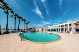 Escape: Golf, Pools, Jacuzzi, Near Attractions - Image 3