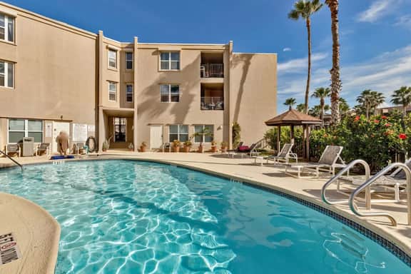 Relaxed Island Escape with Pool and Hot Tub Access - Image 3