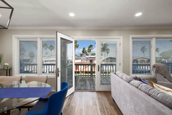 Scallop Waterfront Cottage @ LIV Gateway to Mars - Image 3
