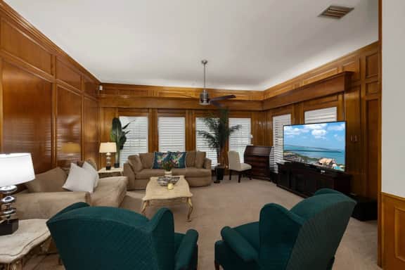 Vintage Home - Image 3