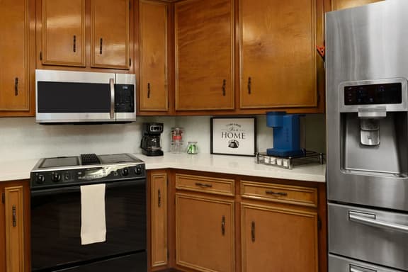 Vintage Home - Image 1